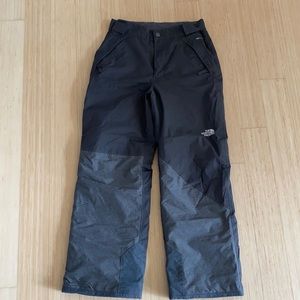 The North Face grey snow pants size kids large (14/16)